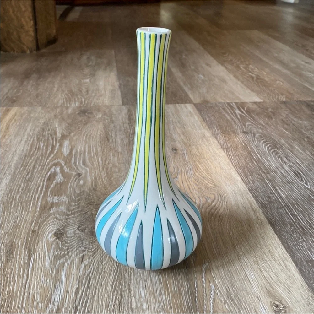 Anthropologie Vase - Picture 1 of 3